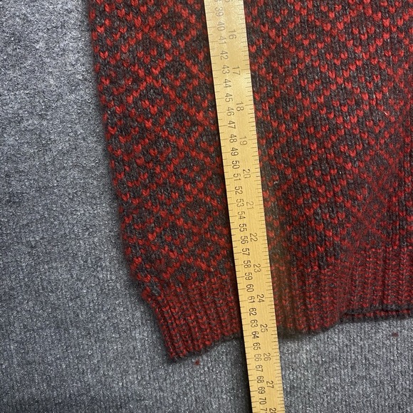 GAP Lambswool  Red Fair Isle Sweater Small Crewneck Winter Knit Men's Sz XL - Picture 7 of 8